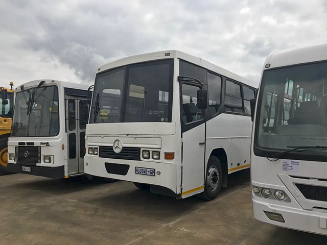 1993 MERCEDES-BENZ BUS 65 SEATER