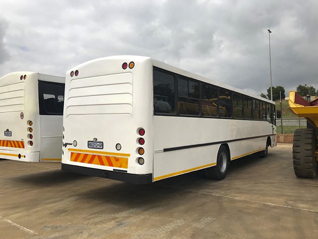 2001 MERCEDES- BENZ BUS 65 SEATER