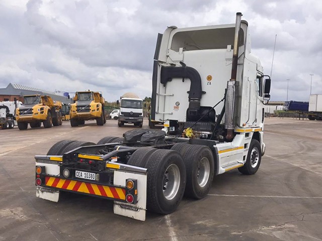 2008 FREIGHTLINER ARGOSY ISX SIGNATURE 620