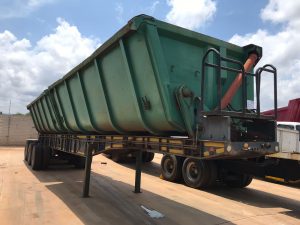 2005 TOP TRAILER SIDE TIPPER 3 AXLE 40³ for sale
