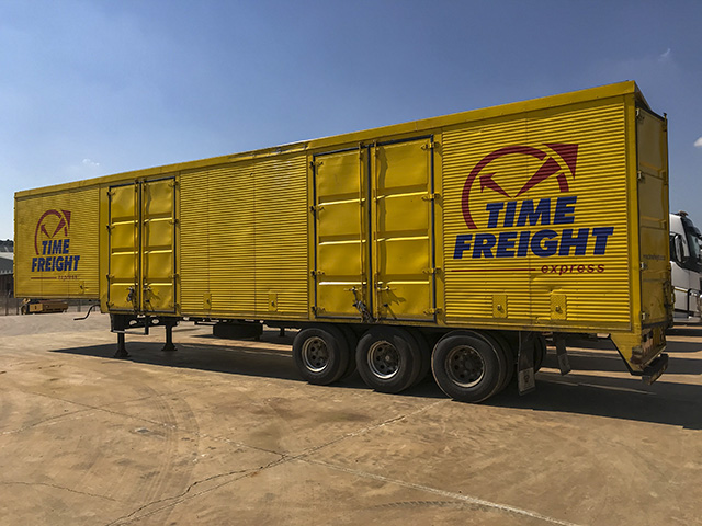 2014 RAPID BODIES TRI-AXLE BOX BODY 15.5M TRAILER