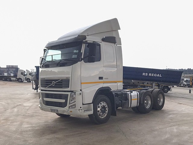 2010 VOLVO FH 400