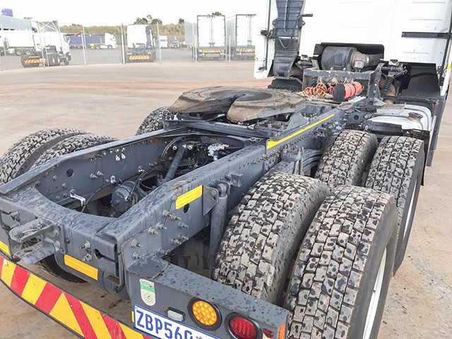 2010 VOLVO FH 400
