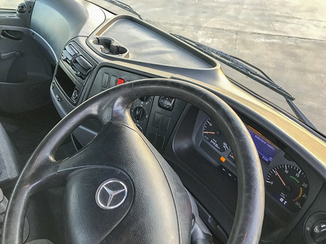 2010 MERCEDES-BENZ ATEGO 1518