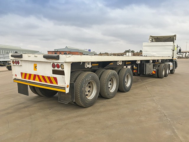 2005 Kearney Flatdeck Triaxle 12.5m Trailer