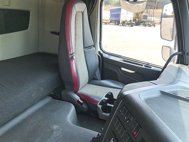 2016 Volvo FMX 440
