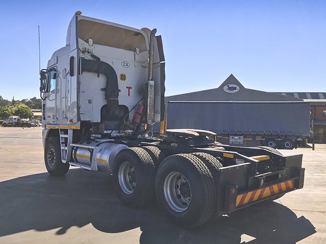2007 Freightliner Argosy Detroit 440 Series 60