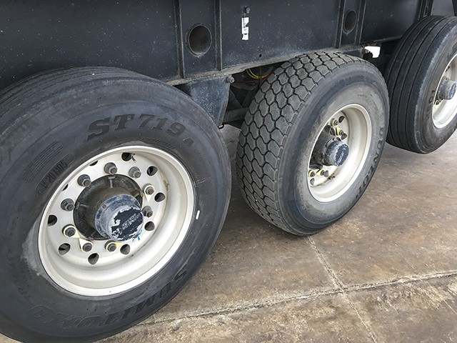 2015 CTS Trailers Tri-Axle Fridge Trailer
