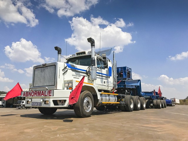 2012 Western Star 6989XD & Multi-Axle Trailer Combo