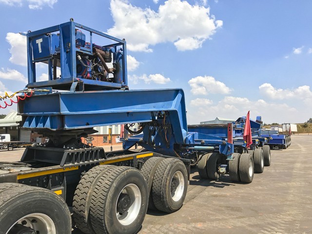 2012 Western Star 6989XD & Multi-Axle Trailer Combo