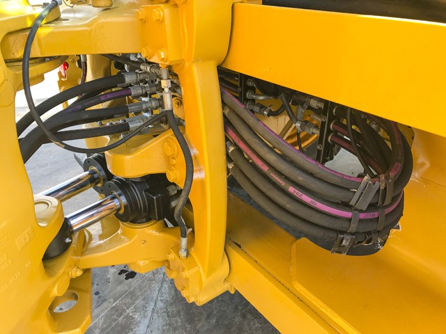 2015 Caterpillar TLB 428F