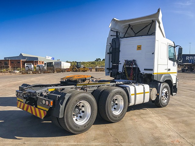 2015 Volvo FMX 440