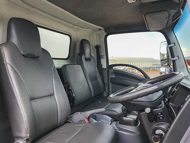 2012 Isuzu NPR500 Curtain Side