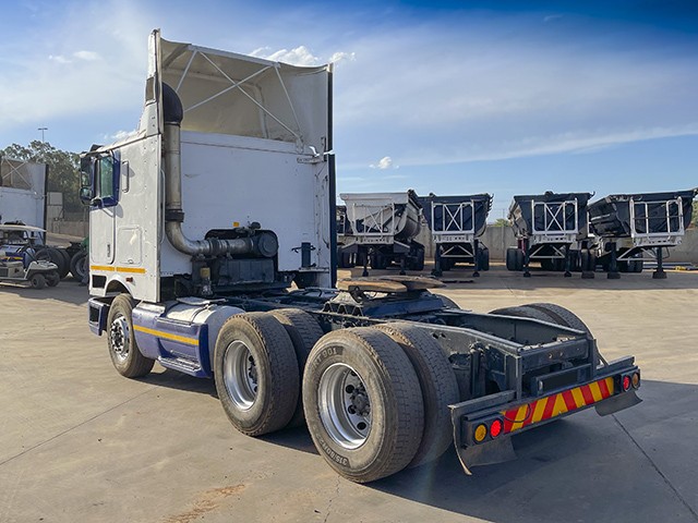 2008 International Eagle 9800I