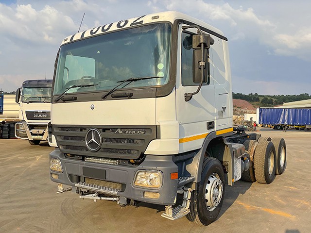 2006 Mercedes-Benz Actros 3340