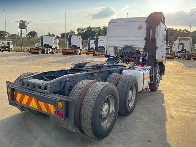 2006 Mercedes-Benz Actros 3340