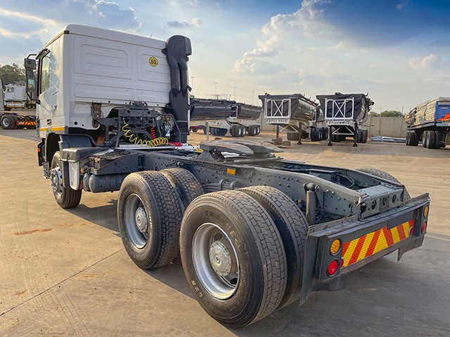 2006 Mercedes-Benz Actros 3340