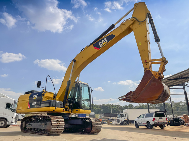 2019 Caterpillar 320 D2 CG Excavator