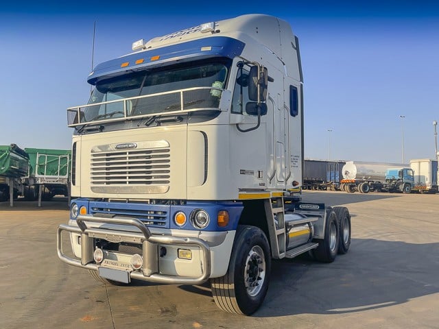 2011 Freightliner Argosy Detroit 12.7-1650