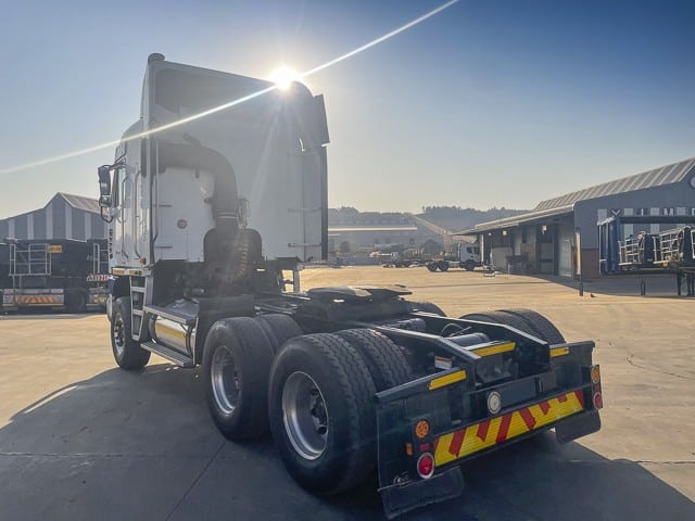 2011 Freightliner Argosy Detroit 12.7-1650