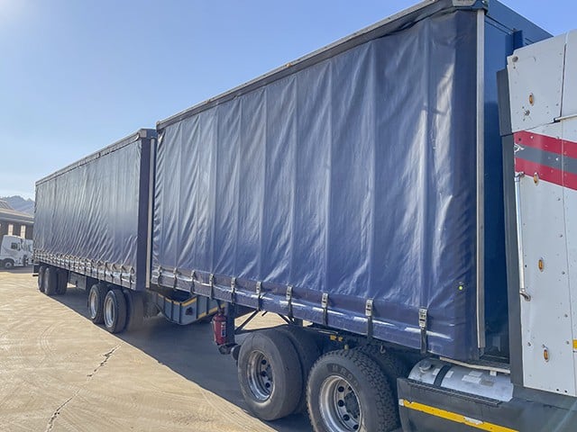 2015 CTS Tautliner Volume Max Superlink Trailer