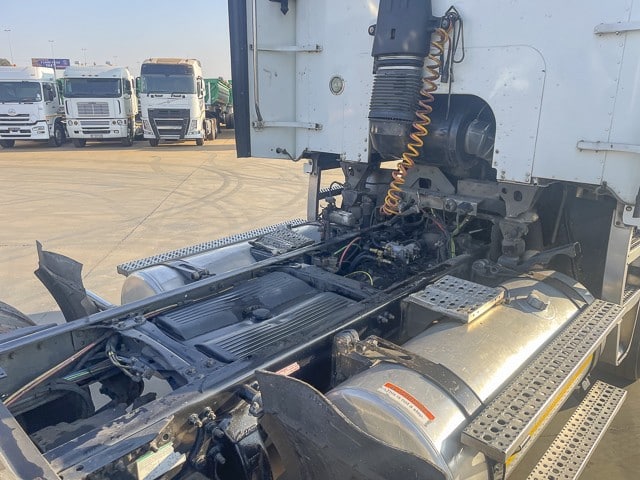 2011 Freightliner Argosy Detroit 12.7-1650