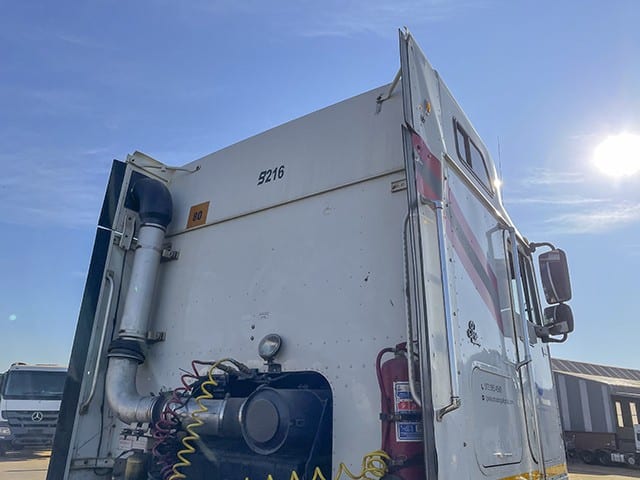 2013 International Eagle 9800I