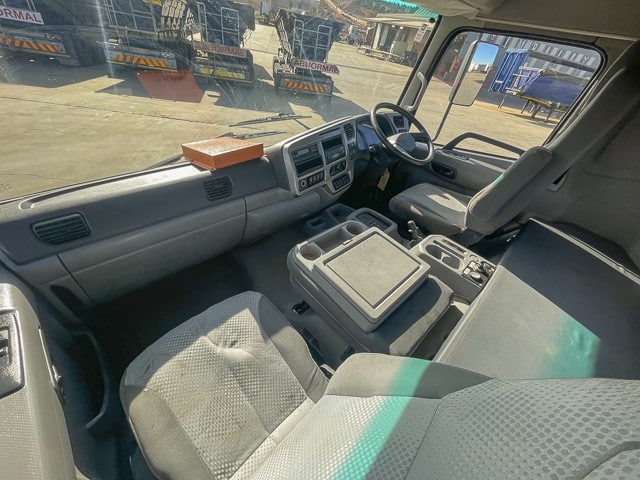 2018 UD Crone PKE 280 Dropside Truck