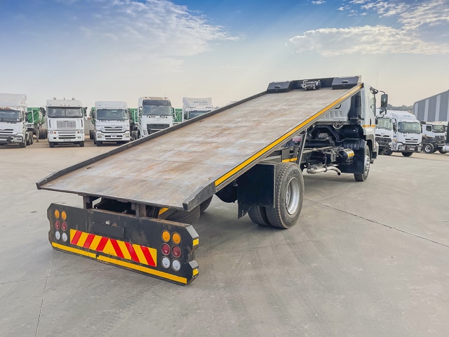 2021 Isuzu FTR850 Rollback