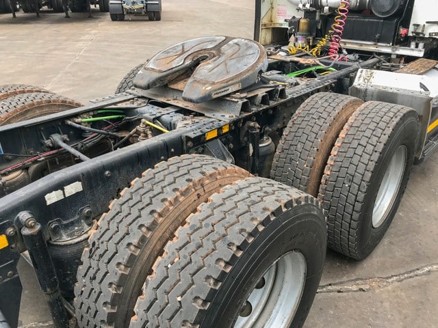 2011 International Eagle 9800I Mid-Roof