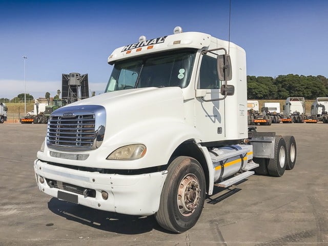 2013 Freightliner Columbia