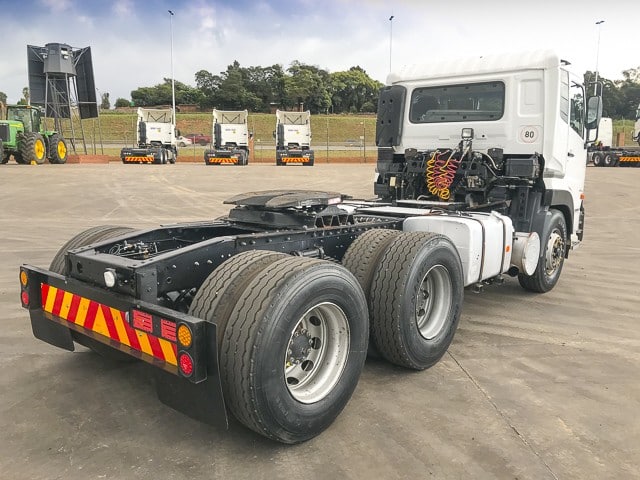 2015 UD Nissan Quon GW 26 450