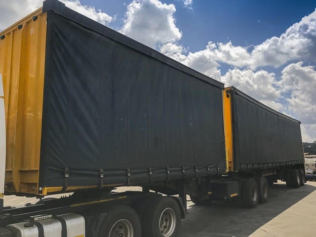 2003 Busaf Tautliner Superlink Trailer