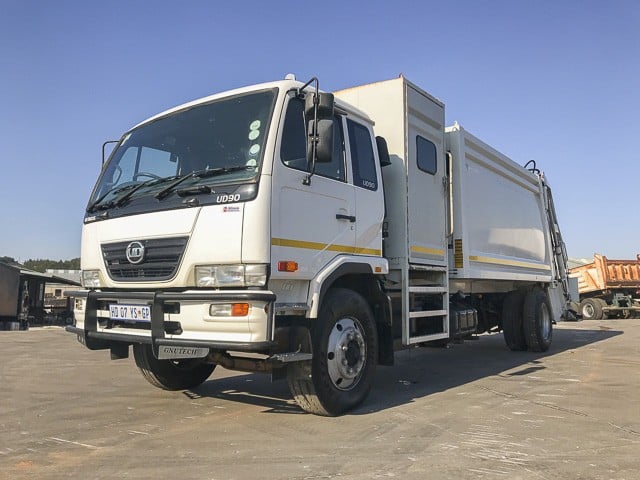 2017 UD Nissan 90 Compactor Truck