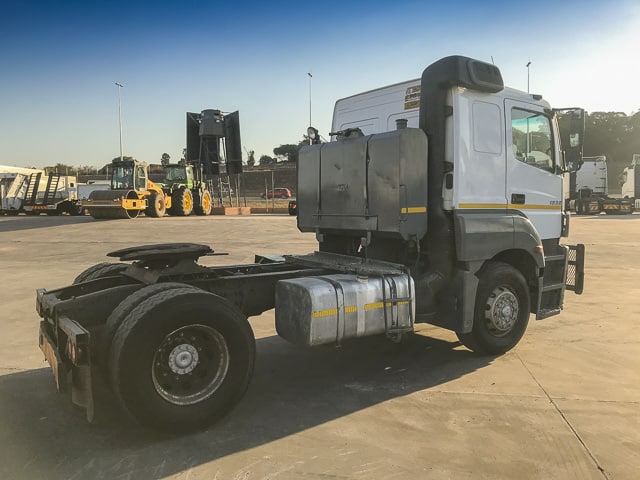 2003 Mercedes-Benz Axor 1835