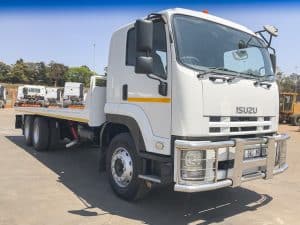 Used 2017 Isuzu FVM 1200 Rollback Truck for sale