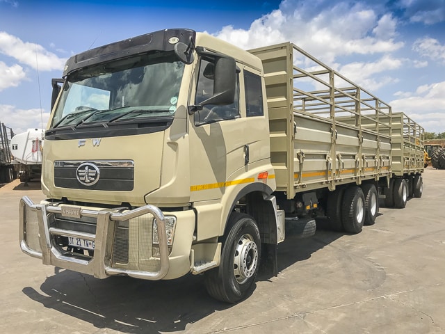 2020 FAW 28.290 Cattle Truck & Drawbar Trailer