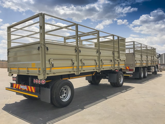 2020 FAW 28.290 Cattle Truck & Drawbar Trailer