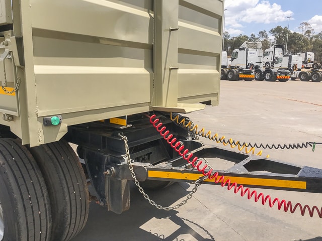 2020 FAW 28.290 Cattle Truck & Drawbar Trailer