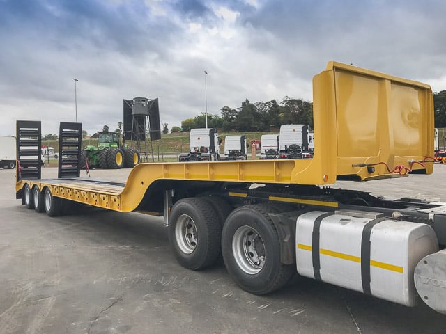 2016 Payloader Lowbed Stepdeck Triaxle Trailer