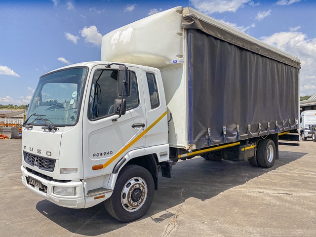 2013 Fuso FK 13-240 Curtainside