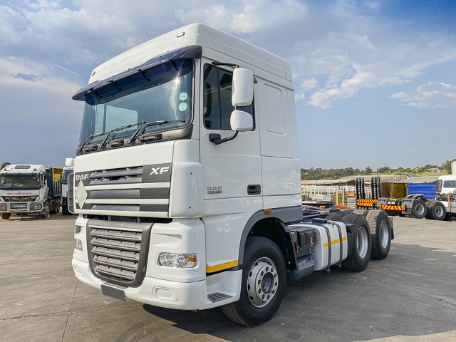 2017 DAF XF105.460 – 6×4 Truck Tractor