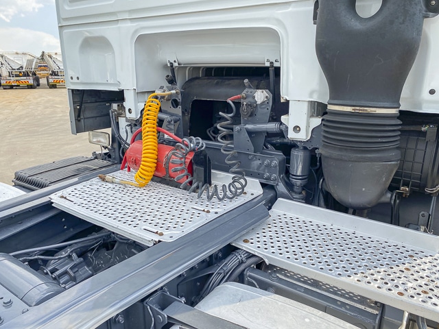 2017 DAF XF105.460 – 6×4 Truck Tractor