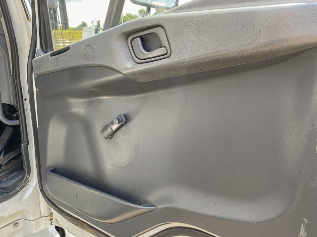 2013 Fuso FK 13-240 Curtainside
