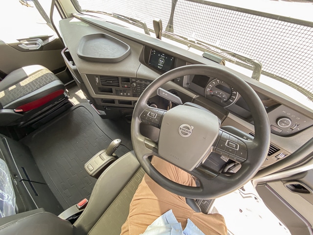 2021 Volvo FH440 – 6×4 Truck Tractor
