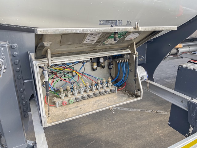 2015 Afrit CTS Fuel Tanker 50 000L – Tri Axle Trailer