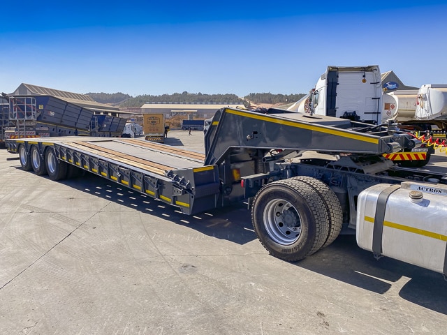 2020 Henred Fruehauf Abnormal Lowbed Trailer