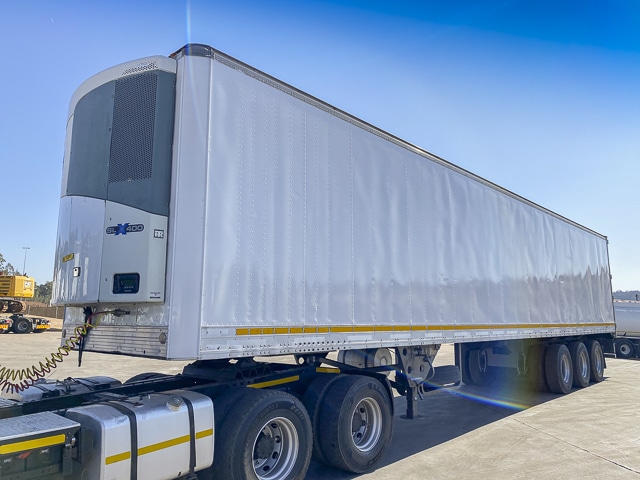 1994 Busaf Fridge Tri Axle Trailer