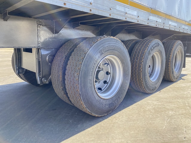 1994 Busaf Fridge Tri Axle Trailer