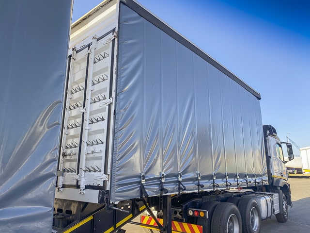 2014 CTS Volume Max Tautliner Link Trailer